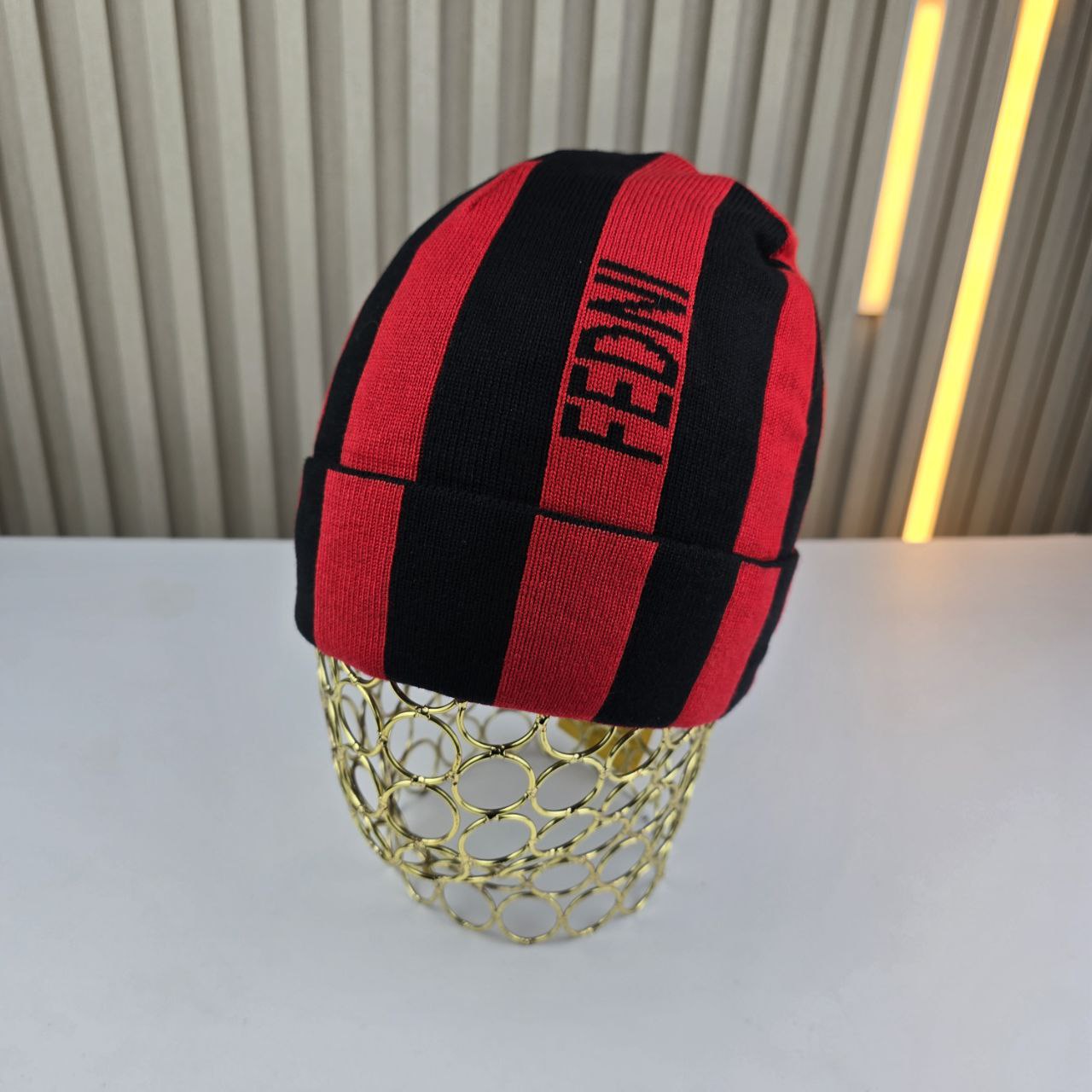 BONNET FENDI QUALITÉ SUPÉRIEURE F116