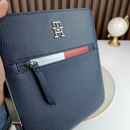 SACOCHE TOMMY QUALITÉ SUPÉRIEURE T145